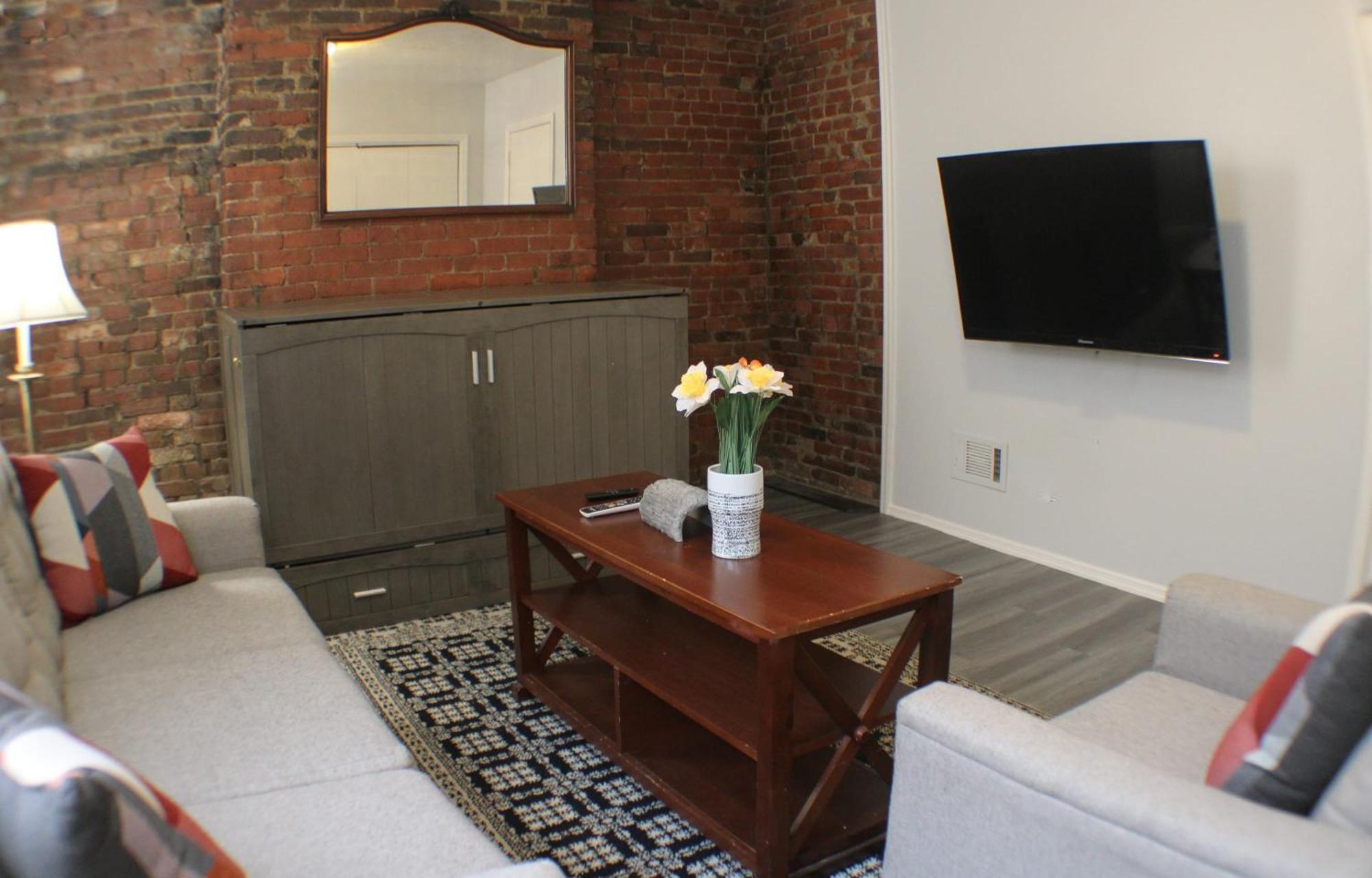 2 Bedroom East Carson Street Sanctuary Pittsburgh Exterior foto